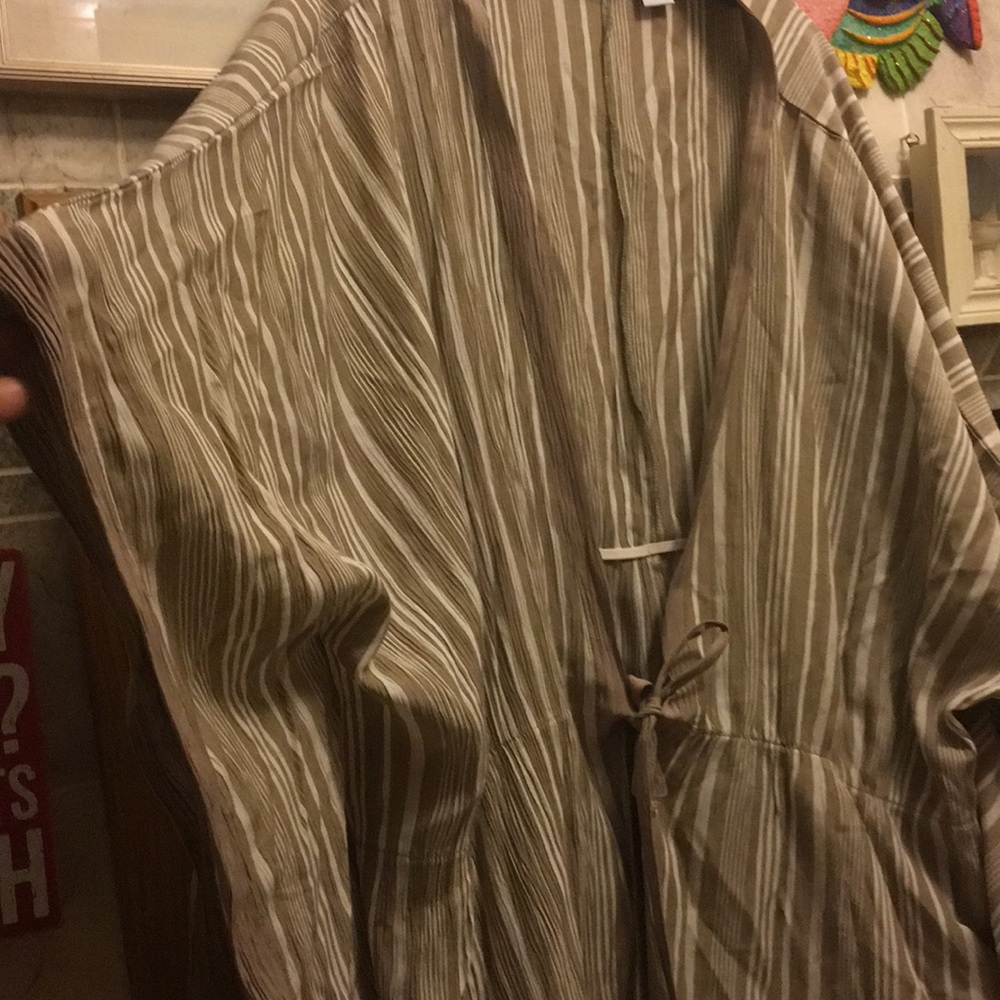 Jaclyn Smith Jacket View 3